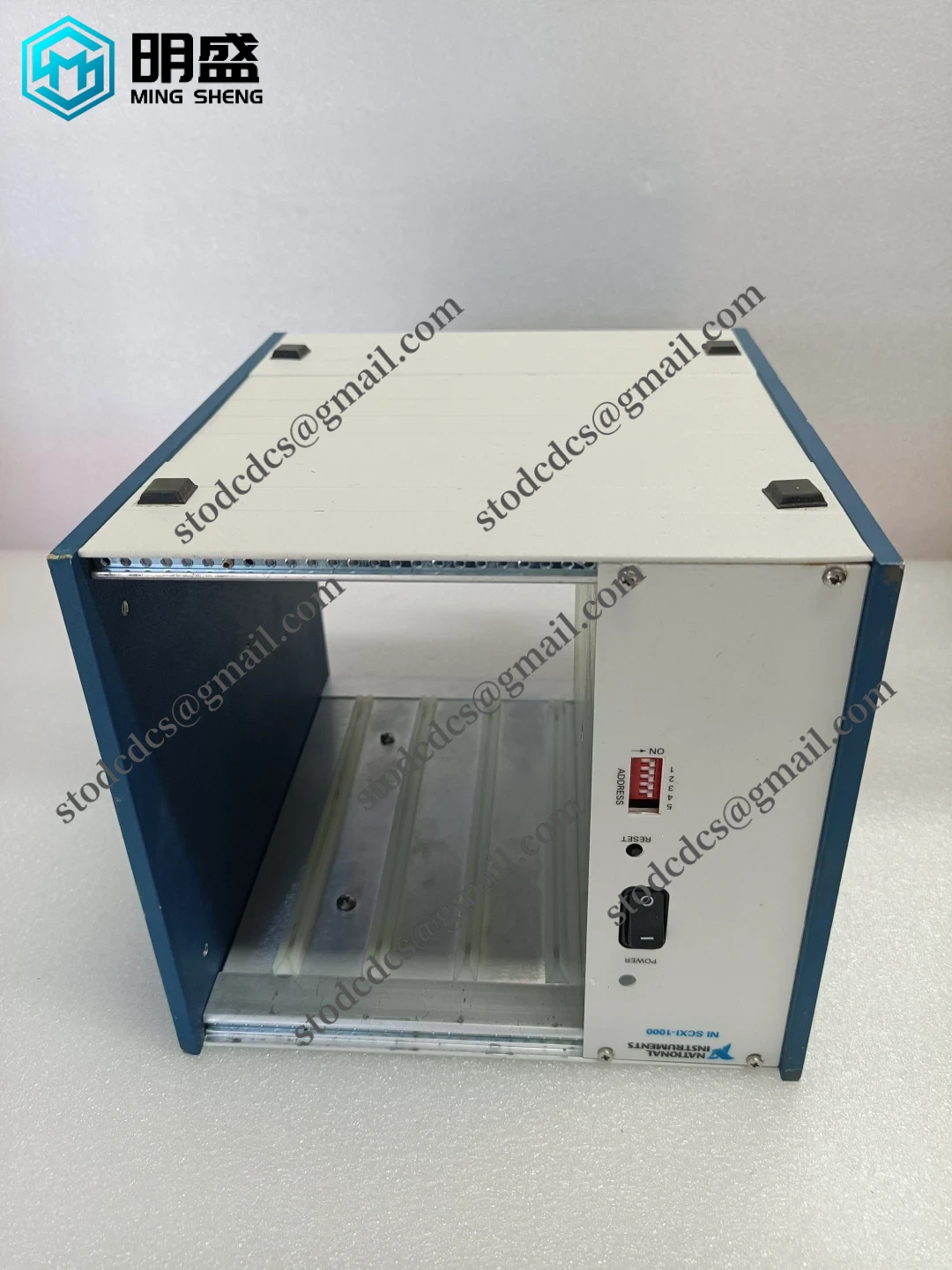 NI_SCXI-1000_1.webp NI SCXI-1000 工业信号调理模块