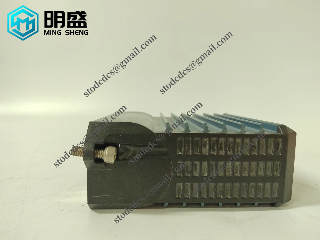 FOXBORO_FEM100_P0973CA_3.webp FOXBORO FEM100 P0973CA 模块