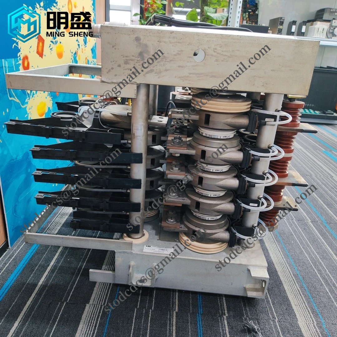 ABB_S-093H_3BHB009885R0004_3.webp ABB S-093H 3BHB009885R0004 控制模块