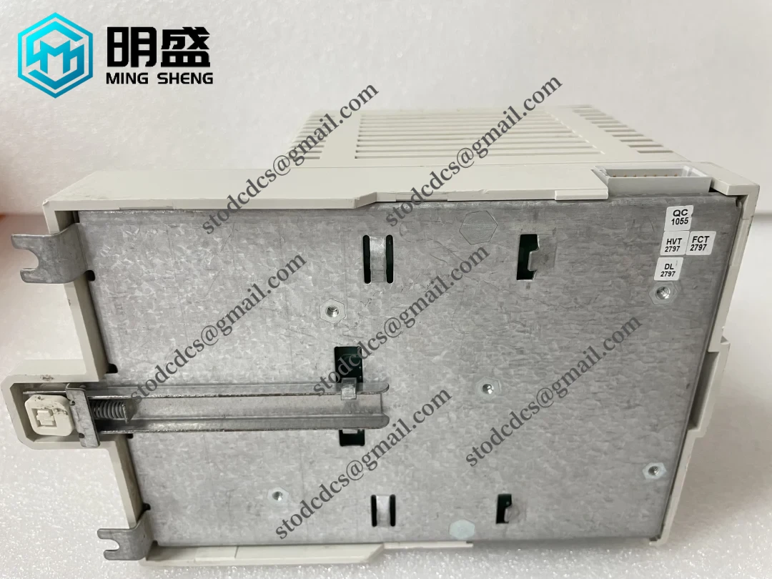 ABB_PM866K01_3BE050198R1_3.webp ABB PM866K01 3BSE050198R1 工业控制器主单元