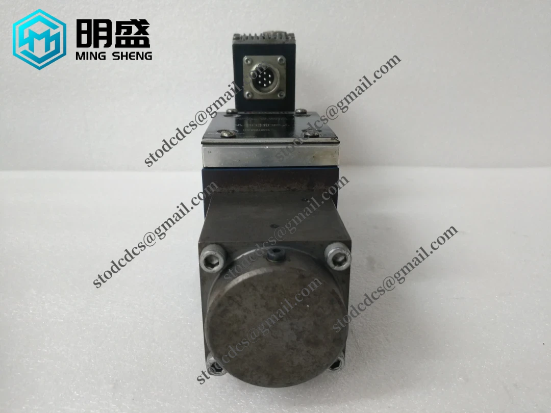 REXRTOH_4WRSE10V80-32_G24K0_A1V-695_R900247749_4.webp Bosch Rexroth 4WRSE10V80-32G24K0A1V 液压伺服阀模块