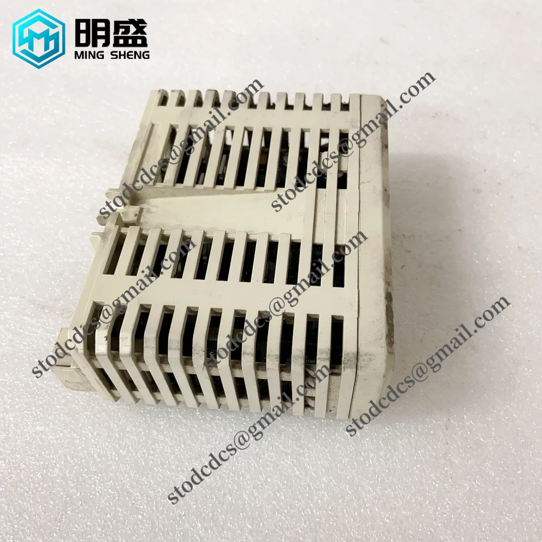 AO810V2_3BSE038415R1_3.webp ABB AO810V2 3BSE038415R1 电源板模块