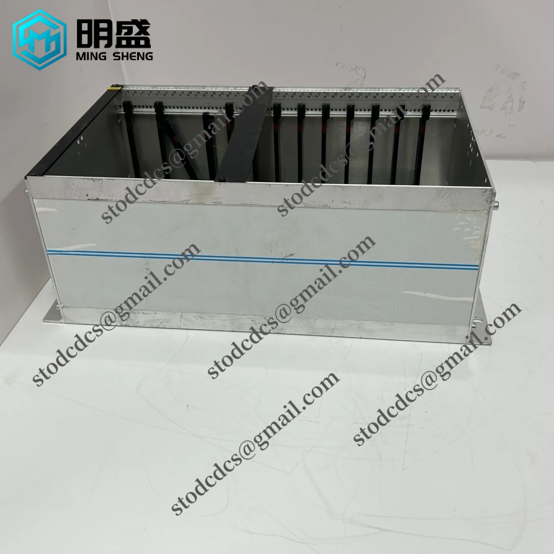 DEIF_DELOMATIC-3_DGU2_2.webp DEIF DELOMATIC-3 DGU2 工业控制模块