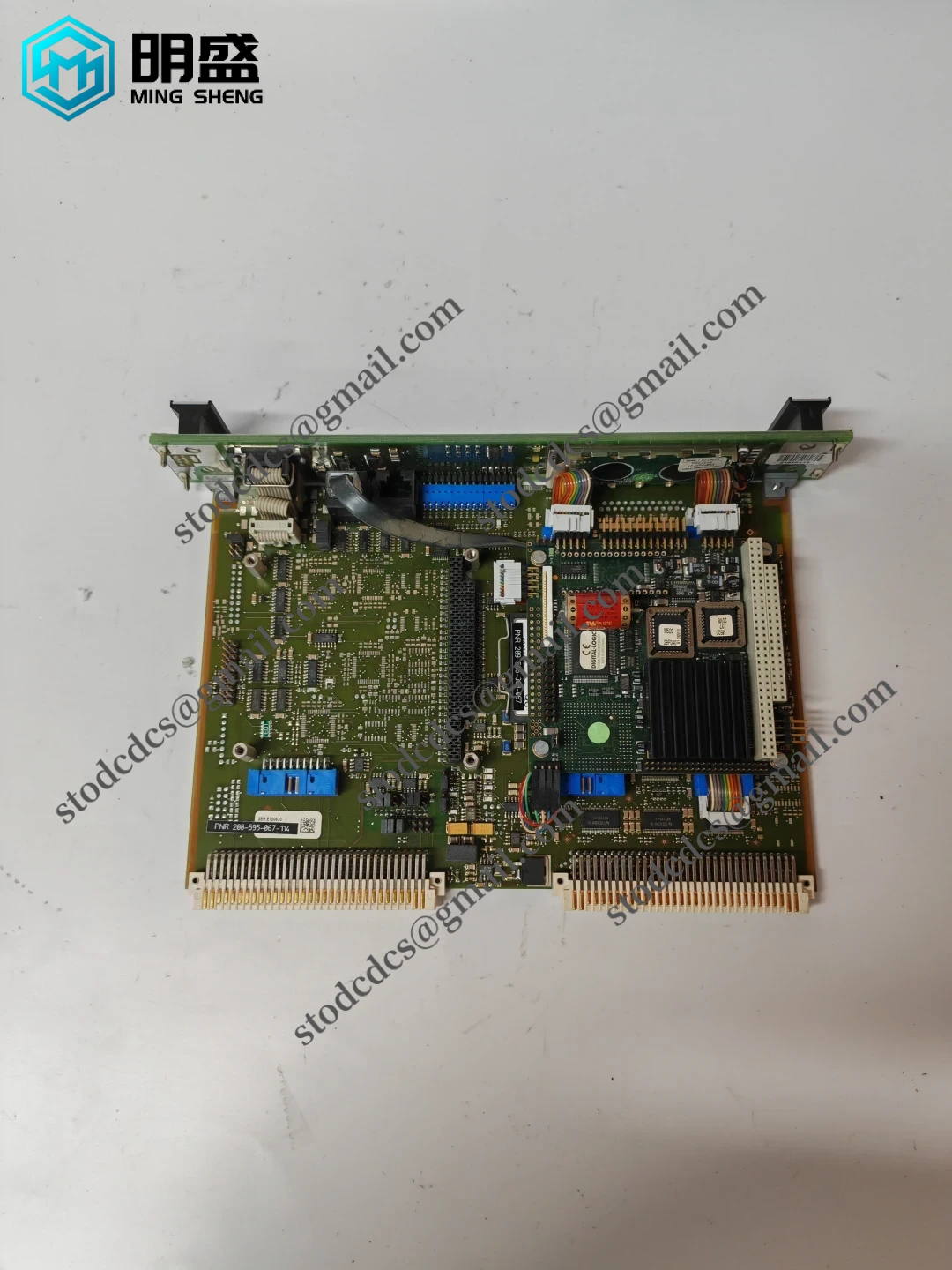 VM600_CPUM_200-595-067-114_2.webp VM600 控制模块 CPUM 型号 200-595-067-114