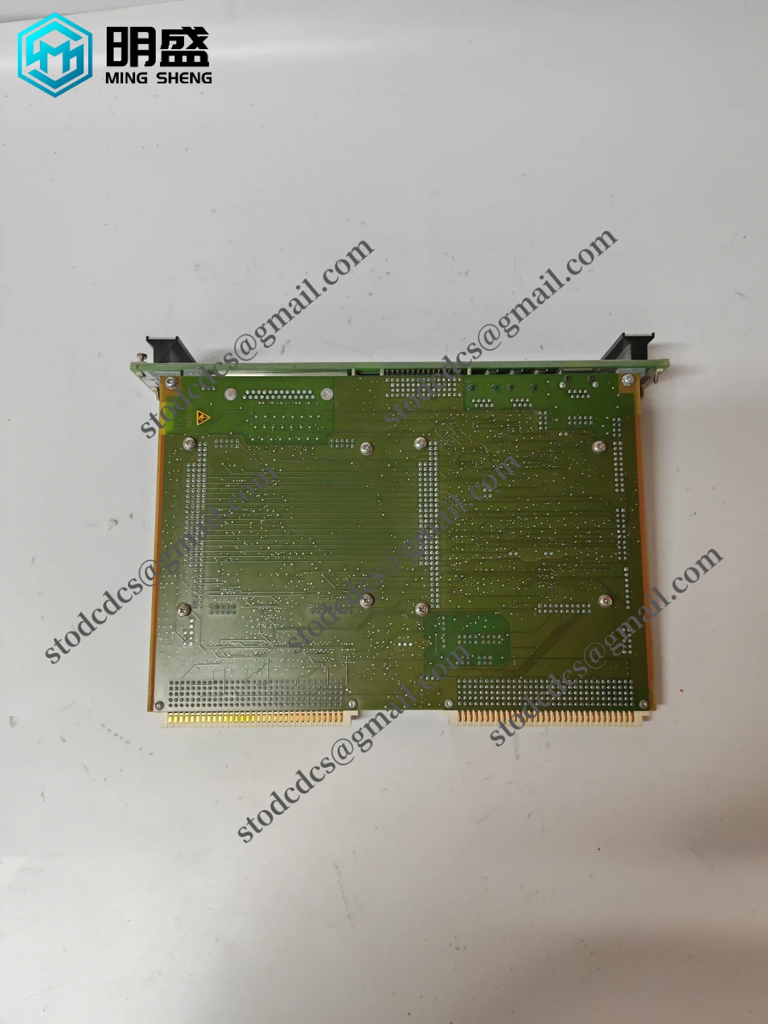 VM600_CPUM_200-595-067-114_3.webp VM600 控制模块 CPUM 型号 200-595-067-114